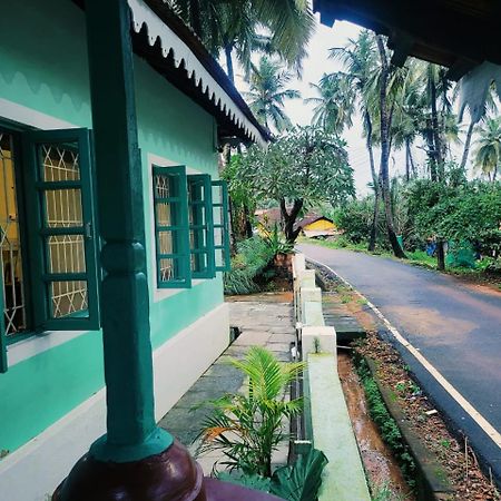 The Bungalow Bogmalo An 1880 Indo Portuguese Heritage Beach Villa South Goa Exterior photo