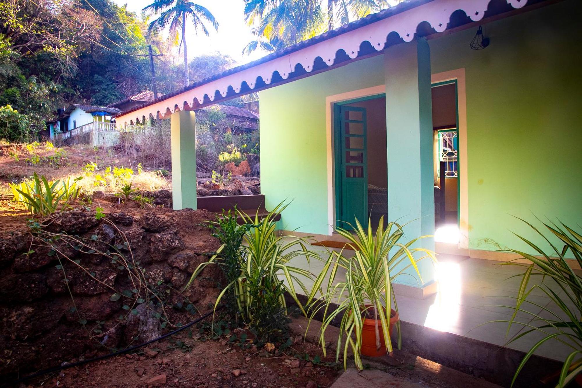 The Bungalow Bogmalo An 1880 Indo Portuguese Heritage Beach Villa South Goa Exterior photo