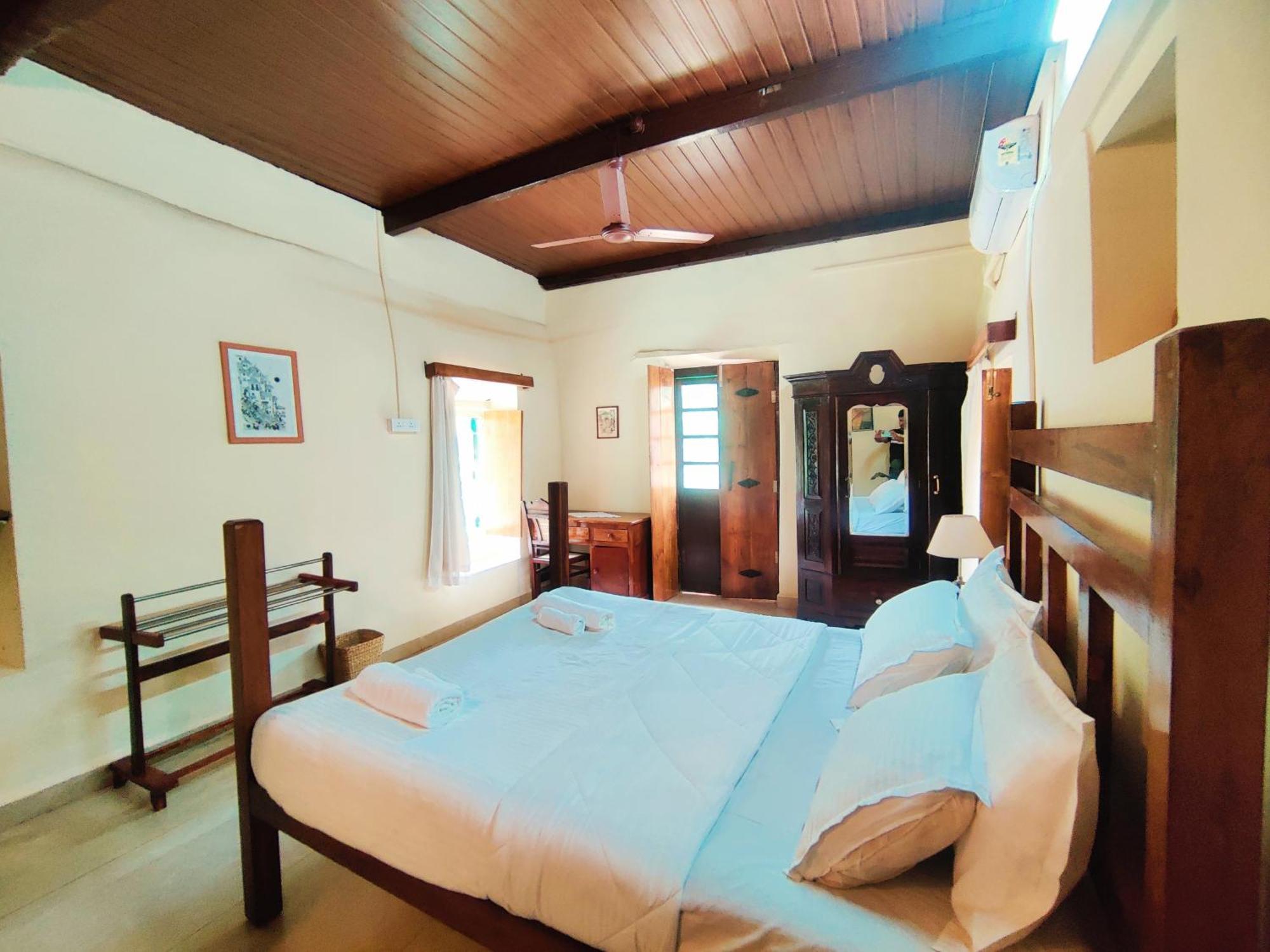 The Bungalow Bogmalo An 1880 Indo Portuguese Heritage Beach Villa South Goa Exterior photo